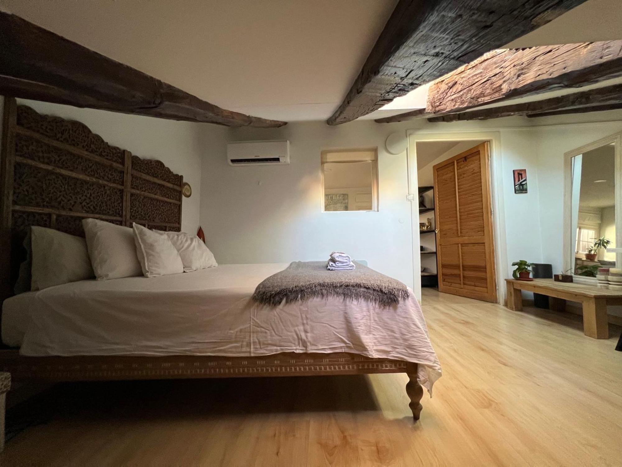Apartment In Monumental Square Madrid Center Extérieur photo